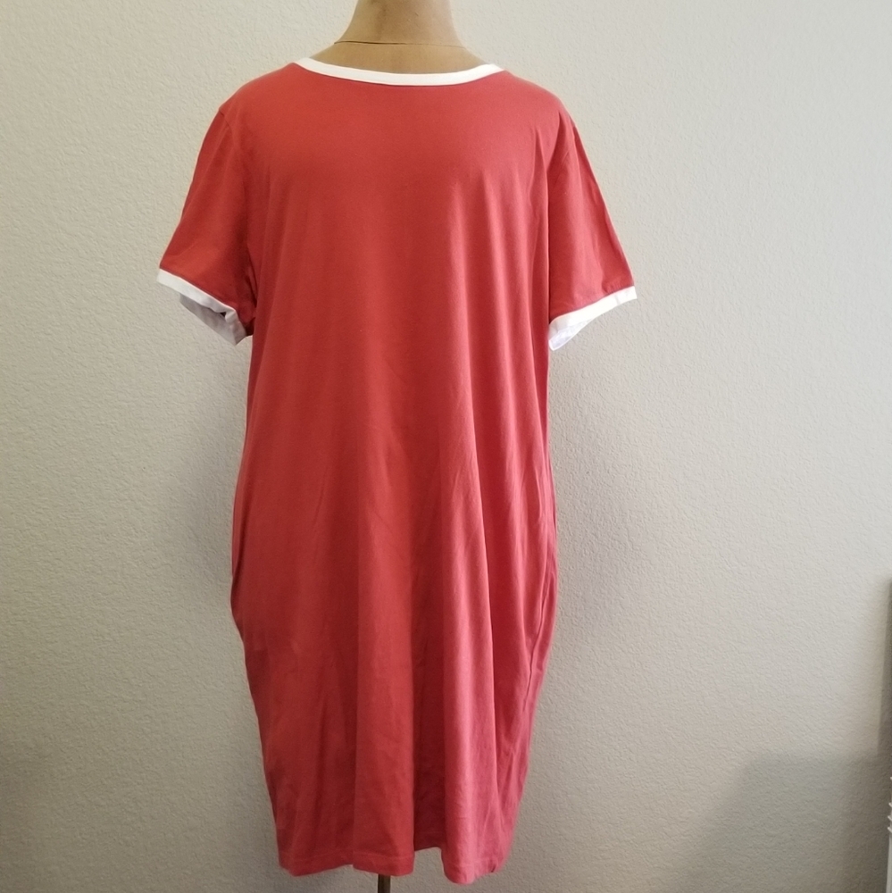 Forever 21 Dark Orange White Outline T-shirt Dress